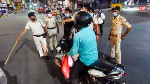 सिक्किम में लगा 16 घंटे का नाइट कर्फ्यू, एक से दूसरे जिले में जाने पर भी लगी रोक