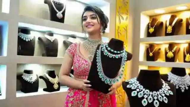 Gold Price Latest: आज सस्ता हुआ सोना