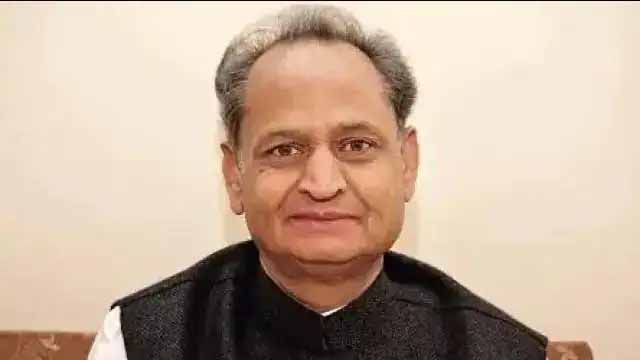 राजस्थान के मुख्यमंत्री अशोक गहलोत ने लोगों से शादियां टालने की अपील की