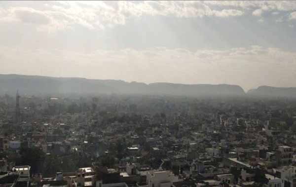 राजस्थान में गर्मी से मिलने लगी राहत:जयपुर में 10 दिन बाद प्रवेश करेगा मानसून, शनिवार को 2.6 मिलीमीटर बारिश हुई, भीलवाड़ा में सबसे कम 28 डिग्री और बूंदी, गंगानगर में सबसे ज्यादा रहा तापमान