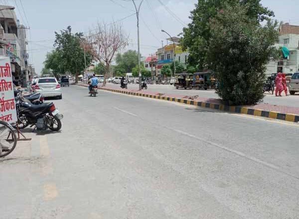 तप रहा शहर:सुबह से ही  पारा 41 पर, आसमान से  बरस  रही  आग, सड़कों पर सन्नाटा, घरों में दुबके लोग