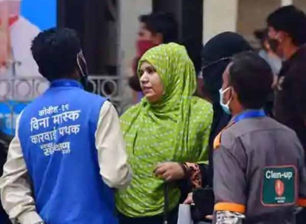 बिना मास्क घूमने वालों से मुंबई में 449 दिन में 58 करोड़ का जुर्माना; इनमें 88 लाख का फाइन पिछले 10 दिनों में वसूला
