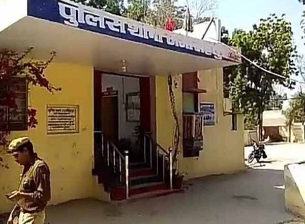 दरकते रिश्ते:मोबाइल के विवाद में ले ली पिता की जान, गंडासी के वार से हत्या, बचाव करने आई मां को भी किया घायल