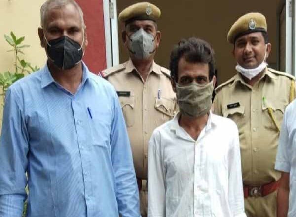 मारवाड़ की 007 गैंग का सदस्य, गार्ड को बंधक बनाकर 1500 करोड़ रुपए की डकैती करने आए थे, पुलिस की गश्त आने पर हुए थे फरार