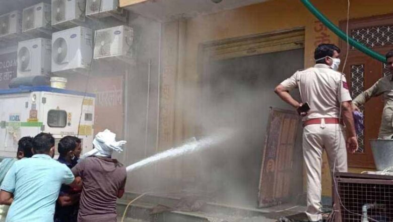 अनाज मंडी में बारदाना गोदाम में लगी आग, बोरियां जलकर राख