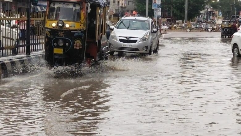 प्री-मानसून; बादलों से घिरा आसमां, जमकर बरसात