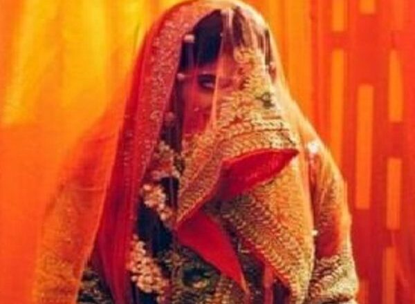 तीन दलालों ने महाराष्ट्र से लाकर दिखाई थीं लड़कियां, शादी के लिए लड़के ने 2 लाख रुपए दिए; मंदिर में फेरे से एक रात पहले बालकनी से हो गई रफूचक्कर