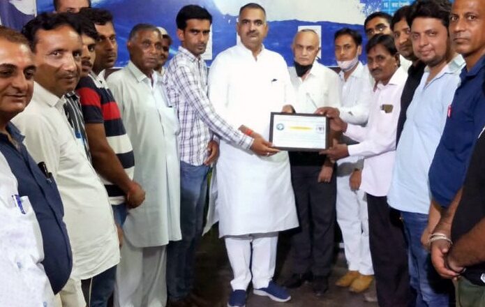 कोरोना वारियर्स का हुआ सम्मान