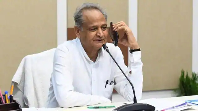 गहलोत सरकार की घोषणा, 9वीं से 12वीं तक के इन बच्चों को मिलेगी मैथ्स, साइंस और इंग्लिश की कोचिंग