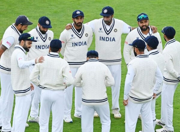 इंग्लैंड सीरीज से पहले कोरोना की चुनौती से निपटेंगे भारतीय खिलाड़ी, इस हफ्ते वैक्सीन की दूसरी डोज ले सकते हैं
