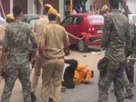 झालावाड़ में दलित की हत्या के विरोध में कर रहे थे प्रदर्शन, कलेक्ट्रेट में घुसने की कोशिश में पुलिस से झड़प, लाठियां बरसाईं