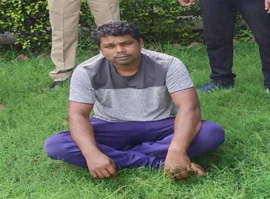 ठिकाने बदले लेकिन गिरफ्तारी से नहीं बच सका:जयपुर में 11 साल पहले मर्डर केस में आरोपी भोपाल में पकड़ा गया, जमानत के बाद पता बदलकर पांच साल तक पुलिस से बचता रहा