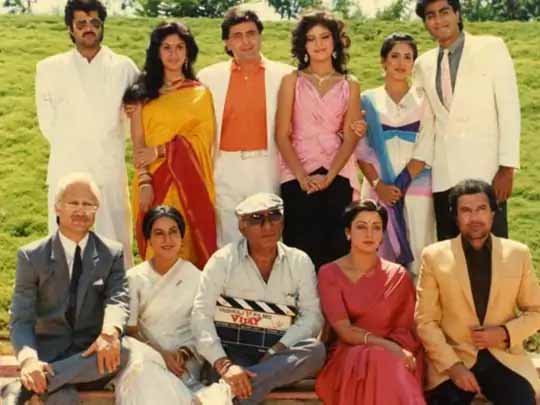 यादों के झरोखे से:33 की उम्र में 7 साल बड़ी हेमा मालिनी के पिता बने थे अनुपम खेर, कभी कॉलेज में ऑटोग्राफ पाने घंटों किया था इंतजार