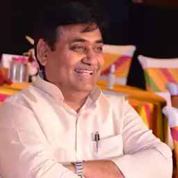 डोटासरा जैसा ससुर मांग रहीं युवतियां! RAS मामले में राजेंद्र राठौड़ का तंज: युवतियां प्रार्थना कर रहीं- भोले तेरी पूजा&nbsp;करूं, ऐसा दे मनै सासरा, बींद चाहे कोई दे, सुसरा दे डोटासरा