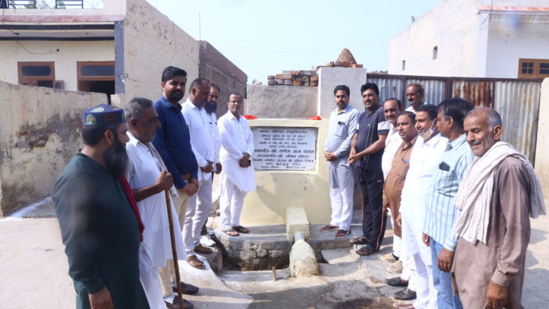 वार्ड 5 में 38 लाख रुपए की लागत से निर्मित आरसीसी सड़क का लोकार्पण