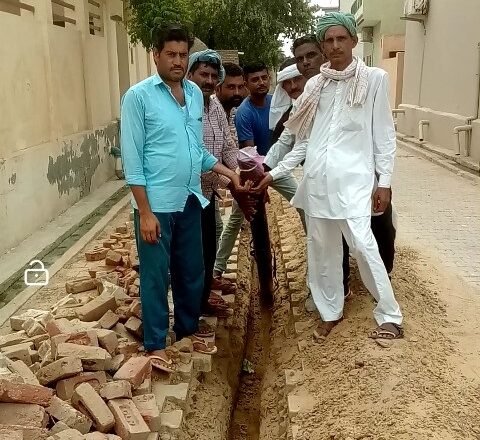 पाइप लाइन बिछाने का कार्य शुरू