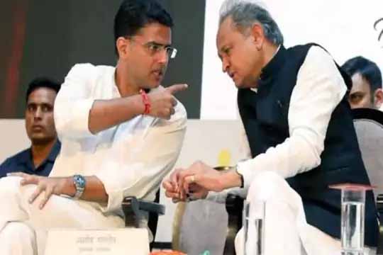 गहलोत-पायलट की खींचतान से कांग्रेस में अटकीं नियुक्तियां:जिला-ब्लॉक में बिना संगठन पार्टी चलाने का रिकॉर्ड बना, 13 महीने में मात्र 39 पदाधिकारियों की नियुक्ति; डेडलाइन अब भी तय नहीं