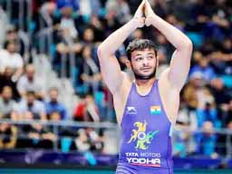 दीपक पूनिया ब्रॉन्ज मेडल मैच हारे, आखिरी 20 सेकेंड में मेडल हाथ से निकला; वर्ल्ड नंबर-1 विनेश फोगाट भी हारीं