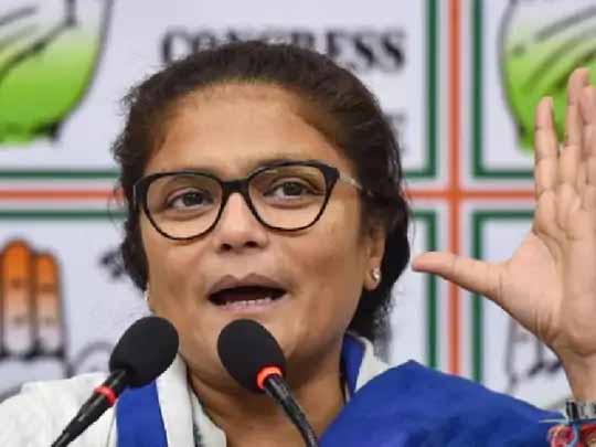 कांग्रेस को झटका:महिला कांग्रेस की राष्ट्रीय अध्यक्ष सुष्मिता देव ने पार्टी से इस्तीफा दिया, TMC में शामिल होने के कयास