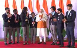 कुपोषण के खिलाफ PM की अपील:पदकवीरों को PM मोदी का गुरुमंत्र, कहा- कुपोषण के खिलाफ छात्रों को करें जागरूक, देश में आज भी इसको लेकर हालात अच्छे नहीं