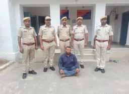 सोने-चांदी के व्यापारी के बेटे का अपहरण,1.5 करोड़ मांगे:लॉकडाउन में कर्जदार हुआ तो परिचित के 11 साल के बेटे को अगवा किया, देर रात बच्चे को छुड़ाया