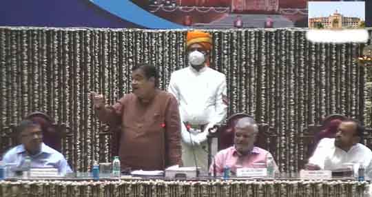 नितिन गडकरी का मंत्रियों-मुख्यमंत्रियों पर तंज:जयपुर में बोले- MLA मंत्री नहीं बनने से दुखी, मंत्री मुख्यमंत्री नहीं बनने से दुखी, CM इसलिए दुखी कि पता नहीं कब तक रहेंगे