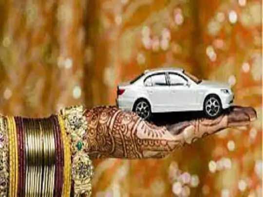 90 लाख में शादी, बहू को काली बताकर निकाला:पति का 50 लाख का पैकेज, लड़की IT कंपनी में; ससुराल वालों ने 1 करोड़ रु., लग्जरी कार मांगी, बोले- तेरे जैसी काली लड़की का क्या करेंगे?