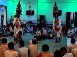 गाकर दिया जाता है बारिश का धन्यवाद, तेजाजी के भोपा ने पूरी कहानी नाटक के जरिए लोगों को बताई