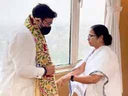 बाबुल सुप्रियो की ममता बनर्जी से मुलाकात:BJP छोड़कर TMC में आए नेता ने कहा- बंगाल CM ने मुझे दिल से काम करने और गाने को कहा