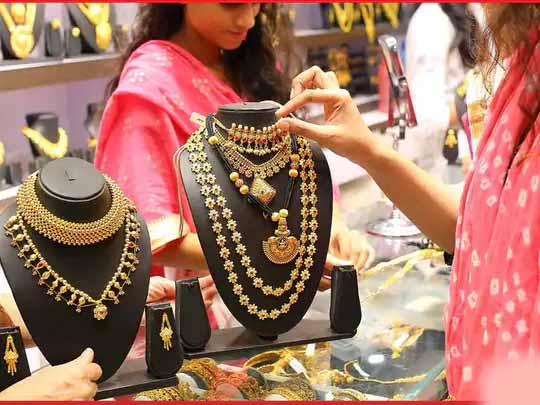 गोल्ड-सिल्वर अपडेट:सोना 46 और चांदी 60 हजार के नीचे आई, आने वाले दिनों में जारी रह सकती है गिरावट