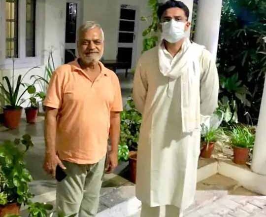 सीपी जोशी से मिले सचिन पायलट:सत्ता-संगठन में बदलाव से जोड़कर देखा जा रहा मुलाकात को, नए समीकरणों की आहट, सियासी हलकों में चर्चाएं शुरू