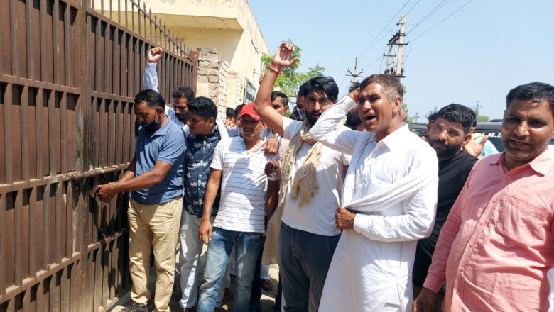 शराब कारोबारियों की चेतावनी- सरकार नहीं जागी तो उठा सकते हैं आत्महत्या करने का कदम