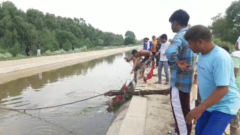 दूसरे दिन भी नहर खंगालने में जुटे रहे गोताखोर