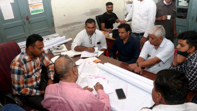 संभाग पर्यवेक्षक ने किया अभियान का निरीक्षण