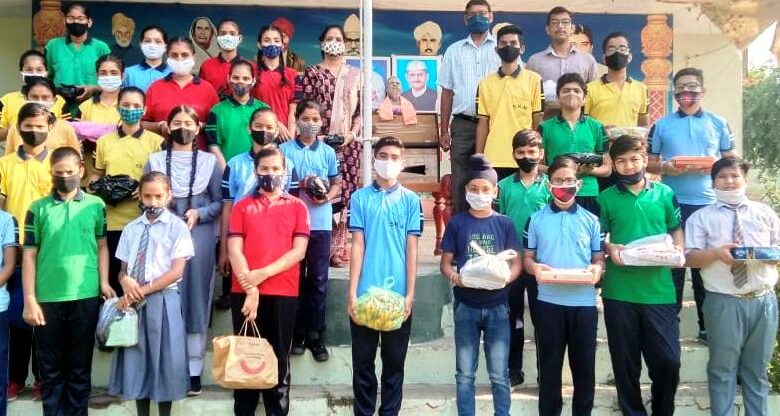एसकेएम स्कूल मे पोषण दिवस मनाया