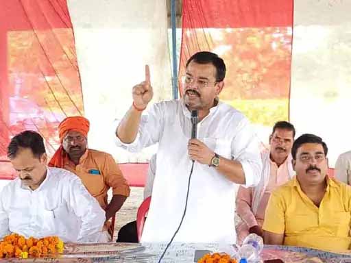 कौन हैं केंद्रीय गृह राज्यमंत्री के बेटे आशीष:जिन आशीष मिश्र पर हत्या का केस दर्ज हुआ