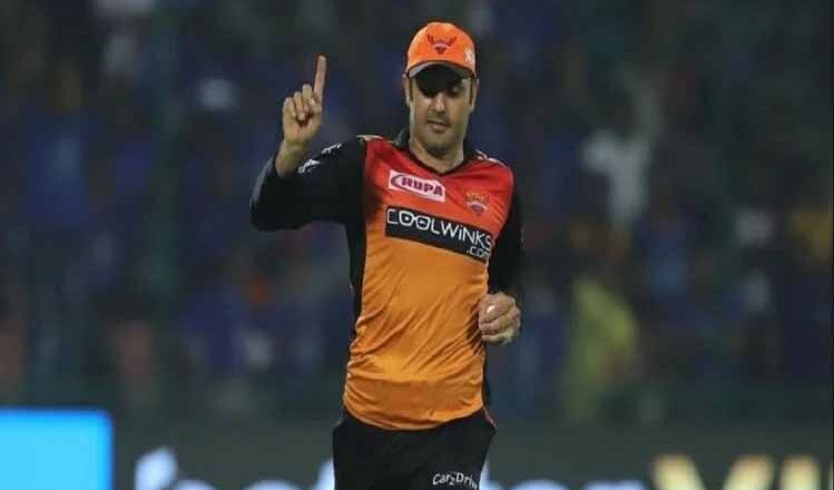 मुंबई के खिलाफ मोहम्मद नबी का खास रिकॉर्ड
