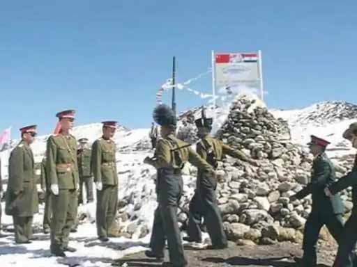 भारत-चीन सैन्य कमांडर्स की 13वें दौर की बातचीत जारी