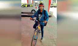 दादी से मिलने 216KM चलाई साइकिल:दादी की बीमारी का पता चला तो जयपुर से भरतपुर पहुंच गई 17 साल की पोती