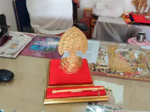 अब सांवरा सेठ को चांदी का लैपटॉप