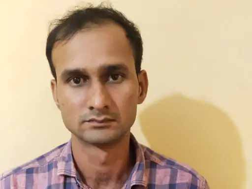हेड मास्टर ने एक दिन पहले बनाई योजना, सुबह जल्दी पहुंचा; फोन कर बोला- बच्चे आ गए, जल्दी स्कूल पहुंचो