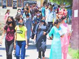 7 लाख अभ्यर्थी दे रहे पटवारी परीक्षा