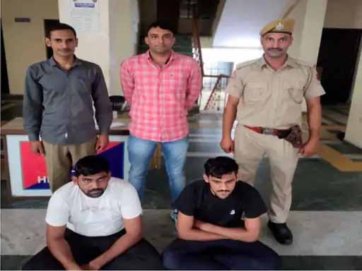 सरकारी स्कूल का क्लर्क डमी कैंडिडेट बन गया:REET में भाई और पटवारी भर्ती परीक्षा में दोस्त का पेपर दिया