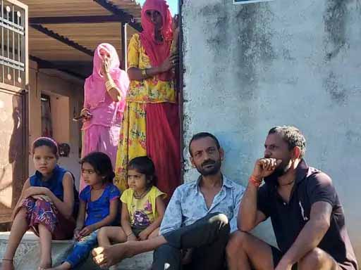 एक ही नाम के अगल-बगल में दो गांव, लोग बोले- वोट देते-देते थक गए, अब उम्मीद नहीं