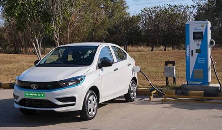 टाटा मोटर्स की ब्लूस्मार्ट मोबिलिटी से साझेदारी