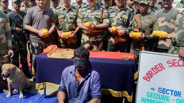 ड्रोन से गिराये एके-47, मैगजीन और गोला-बारूद बरामद