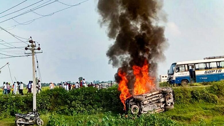 डिप्टी सीएम के काफिले की टक्कर से मौत, आगजनी