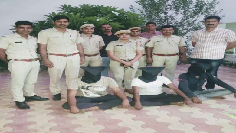 किराणा व्यापारी व मुनीम से लूट करने वाले तीन युवक बापर्दा गिरफ्तार