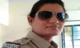 शादी से 10 दिन पहले पकड़ी गई लेडी इंस्पेक्टर:वॉट्सऐप कॉल कर 10 लाख में की डील, पर्सनल कार से तस्कर को भगाया