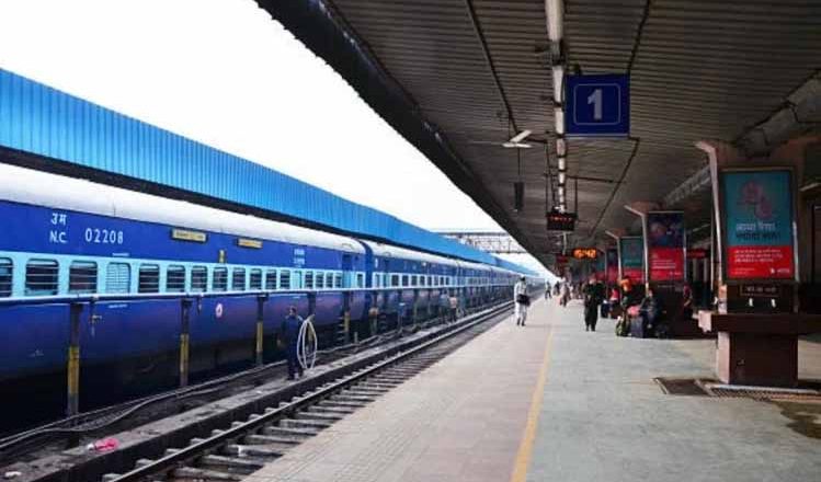 PNR नंबर से जानें अपनी बुकिंग टिकट का स्टेटस